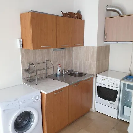 Апартамент Sunny Gardens 2 Bedrooms Слънчев бряг